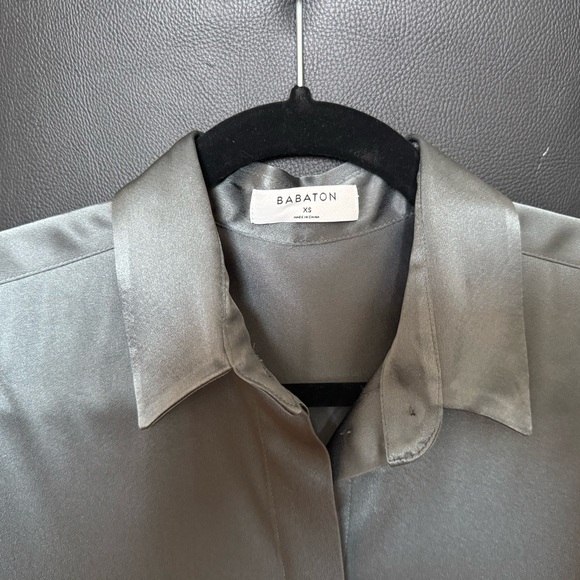 Aritzia silk blouse - Picture 3 of 4